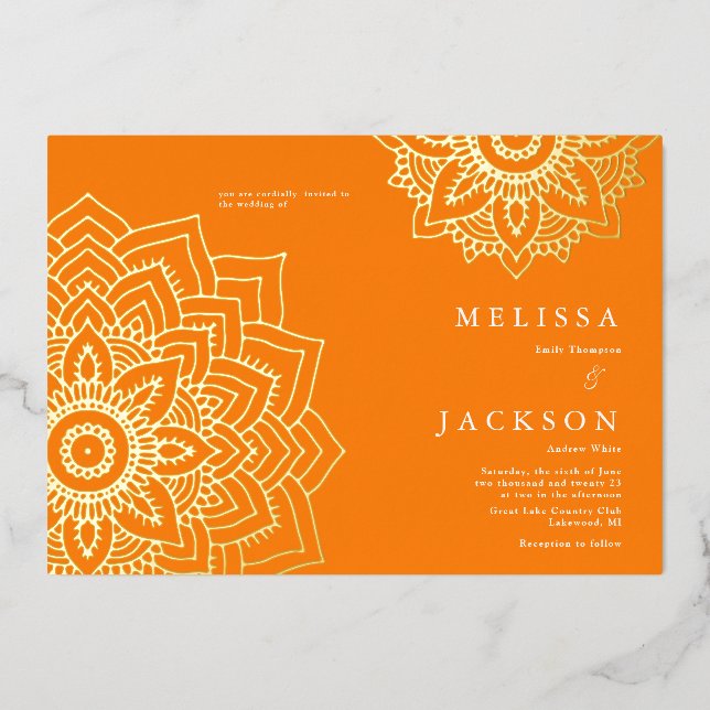 Orange Delicate gold mandala Wedding Folieneinladung (Vorderseite)