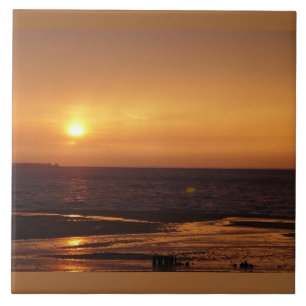 Orange Fliese Sonnenuntergang des Ozeans