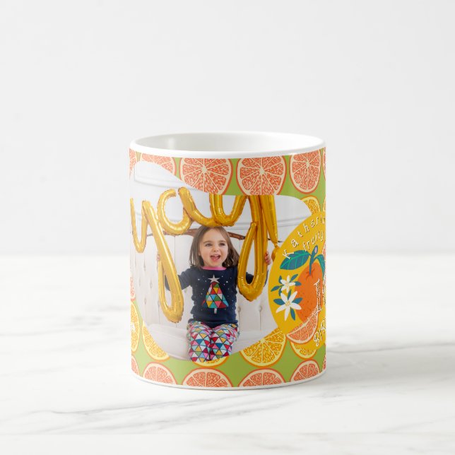 Orange Fruchtiger Geburtstag Grüner Foto Kaffeetasse (Mittel)