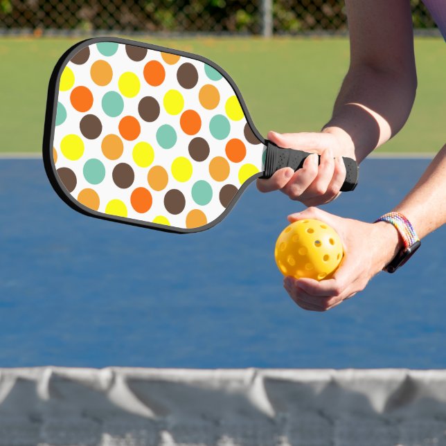 orange, gelb, braun, blaue Punkte Pickleball Schläger (InSitu)