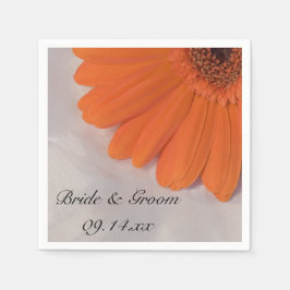 Orange Gerber Daisy und White Satin Wedding Serviette