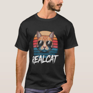 Orange getigerte Katze freundlicher Strand trägt S T-Shirt
