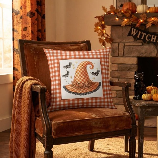 Orange Gingham Halloween Hexenhut & Fledermäuse Kissen (Von Creator hochgeladen)
