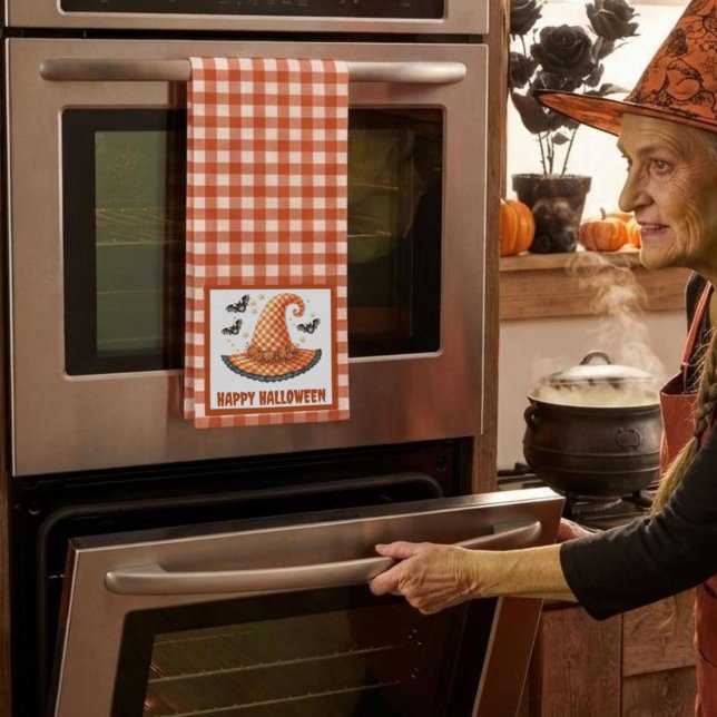 Orange Gingham Halloween Hexenhut und Fledermäuse Geschirrtuch (Von Creator hochgeladen)