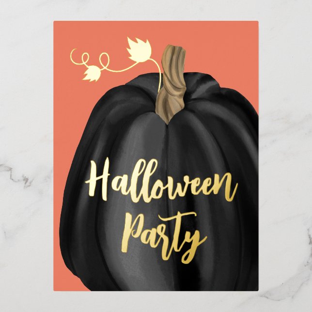 Orange Gold Script Pumpkin Halloween-Party Folie Einladungspostkarte (Vorderseite)