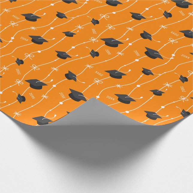 Orange Graduation Caps und Ribbon Geschenkpapier (Ecke)