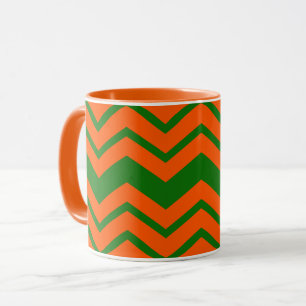 Orange Grüne Chevron-Zickzack-Design Tasse