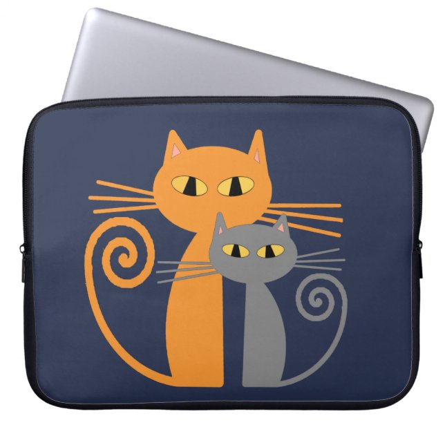 Orange Katze, graue Katze Laptopschutzhülle (Vorderseite)