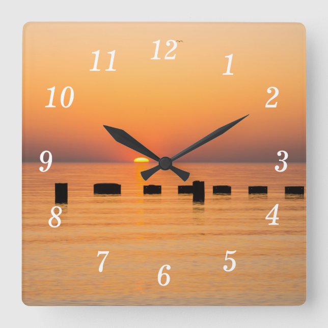 Orange Lake Sunrise Wall Clock Quadratische Wanduhr (Vorderseite)