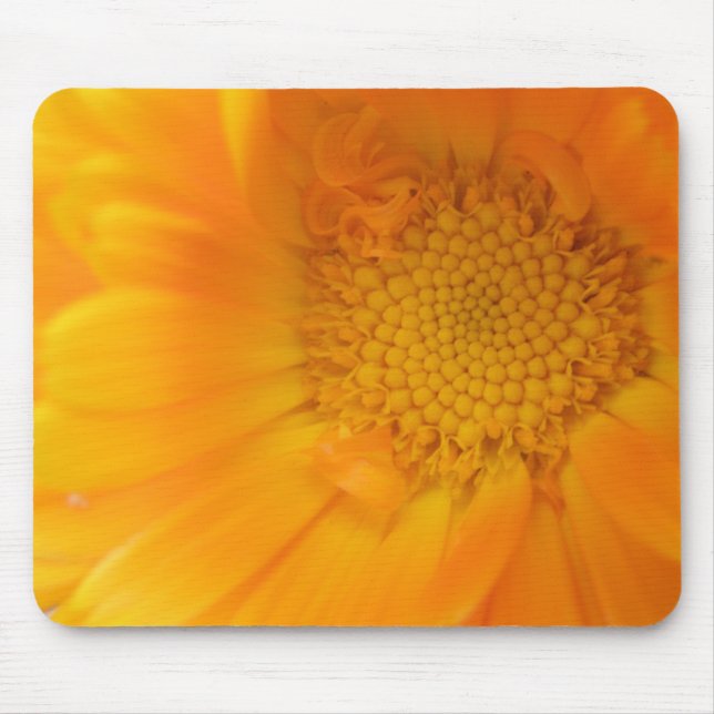 Orange Marigold Macro Mousepad (Vorne)