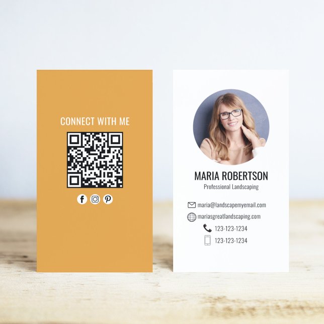 Orange Modern Business Photo QR Code Business Card Visitenkarte (Business card with orange with a scannable QR code.)