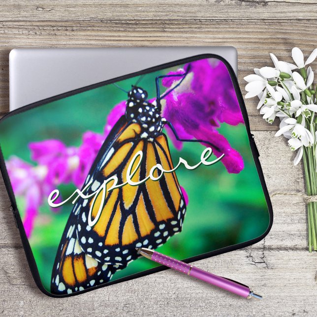 Orange Monarch Butterfly Entdecken Sie Script Mode Laptopschutzhülle (Von Creator hochgeladen)