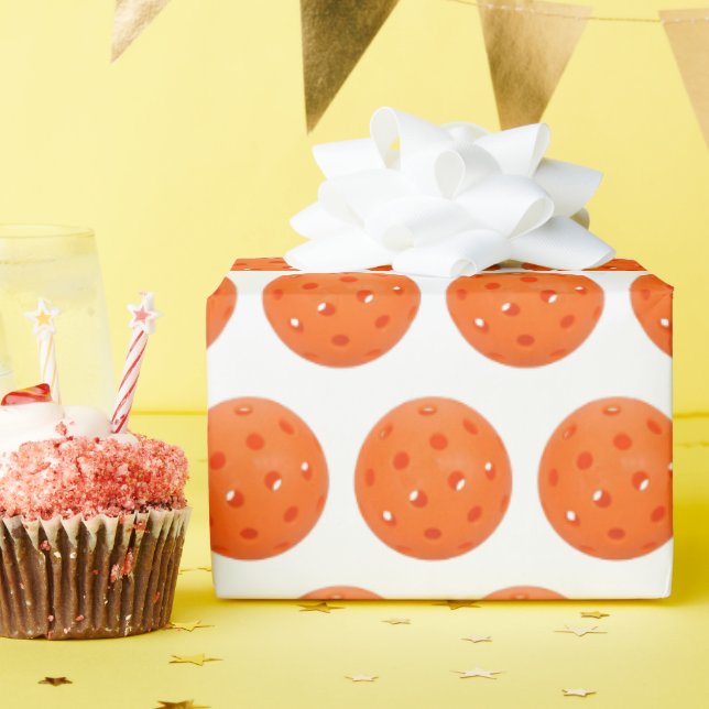 Orange Pickleball auf Weiß Geschenkpapier (Geburtstagsparty)