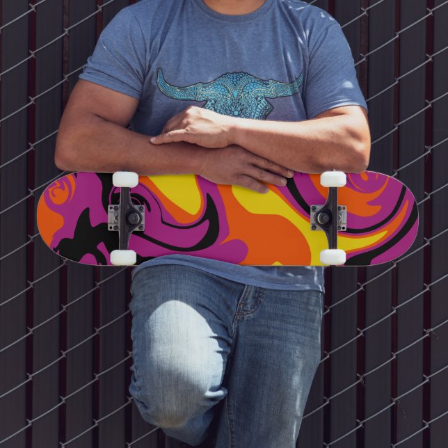 Orange, Schwarz, Rosa und Gelb Skateboard (Außenbereich 3)
