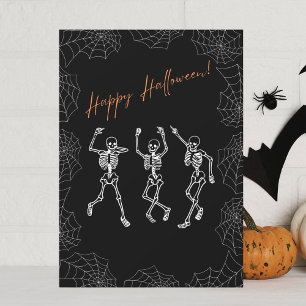 Orange Schwarz Weiße Tanzende Skelette Halloween Feiertagskarte