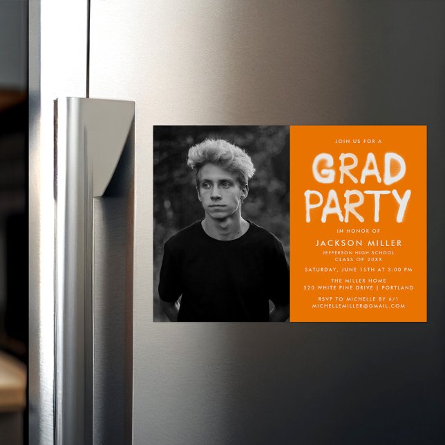 Orange Spray Paint Foto Graduation Party Magneteinladung (Von Creator hochgeladen)