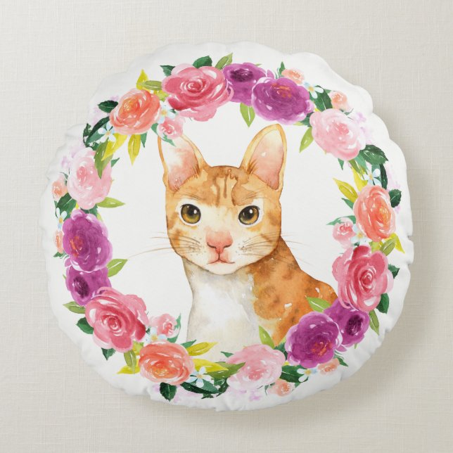 Orange Tabby Cat mit Blumenkissen Rundes Kissen (Vorderseite)