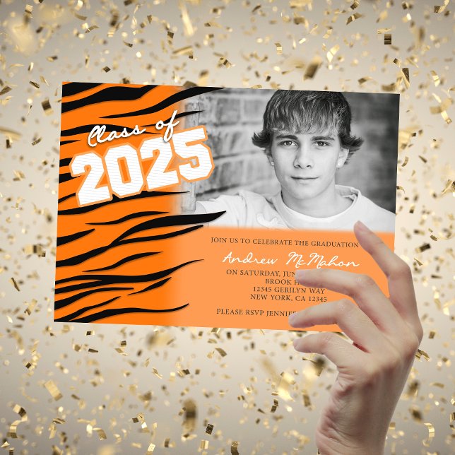 Orange Tiger oder Foto für Bengalische Abschluss Einladung (Orange and Black Tiger Print Class of Any Year Graduation Invitations)