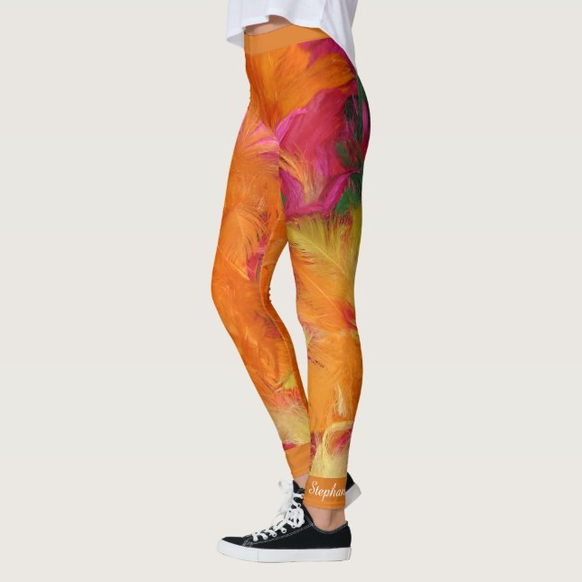 Orange und Hot Pink Federn, Personalisierter Name Leggings (Links)