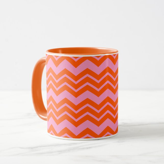 Orange- und rosa Chevron-Musterdesign  Tasse (Vorderseite Links)