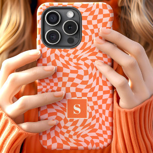 Orange und Rosa gewellte karierte monogrammierte Case-Mate iPhone Hülle