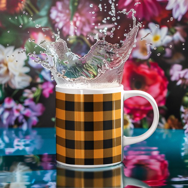 Orange und schwarzes Buffalo-Karo Kaffeetasse (Orange and Black Buffalo Check Coffee Mug)