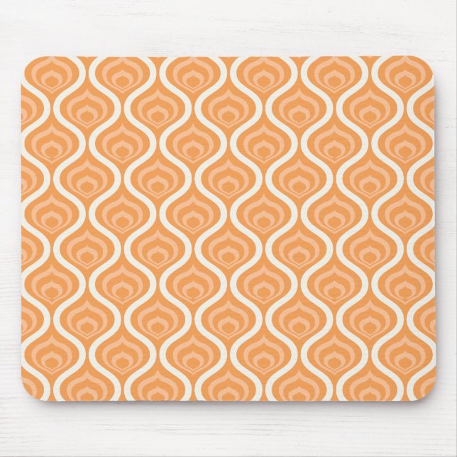 Orange und White Geometric Retro Mousepad (Vorne)