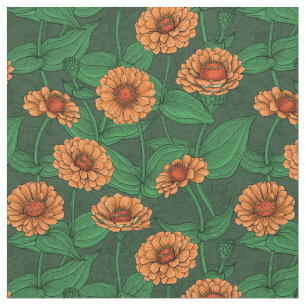 Orange Zinnia Blume, grüne Blätter auf dunkelgrün Stoff