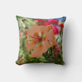 Orangefarbene Blume Naturfotografie Kissen