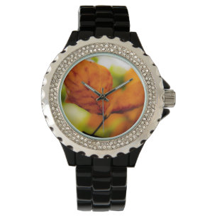 Orangefarbene Herbstblätter Armbanduhr