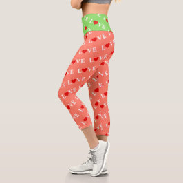 Orangefarbene LIEBE und rotes Herzdesign Elegante  Capri Leggings