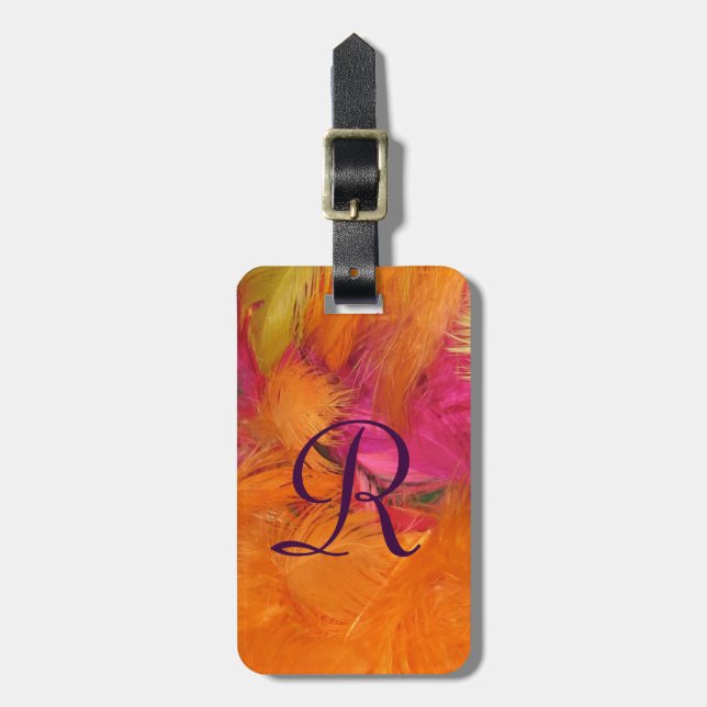 Orangefarbene, rosa Federn Monogramm Gepäckträger  Gepäckanhänger (Vorderseite vertikal)