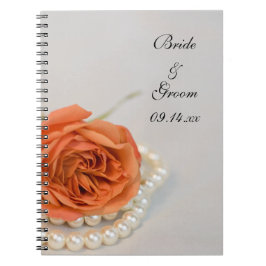 Orangefarbene Rose und Perlen Hochzeit Notizblock