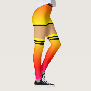 Orangefarbene Shorts über den Kniegelenken Leggings