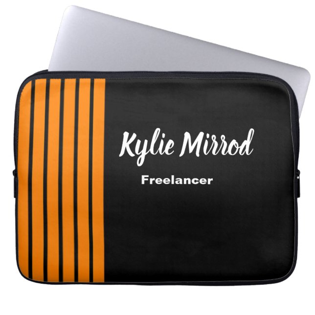 Orangefarbene Streifen schwarz Laptopschutzhülle (Vorderseite)