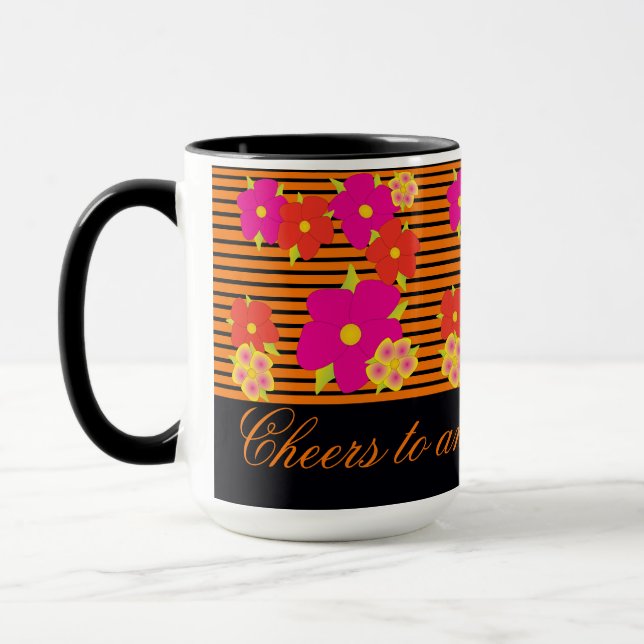 Orangefarbene Tasse freut sich auf einen Phantasti (Links)