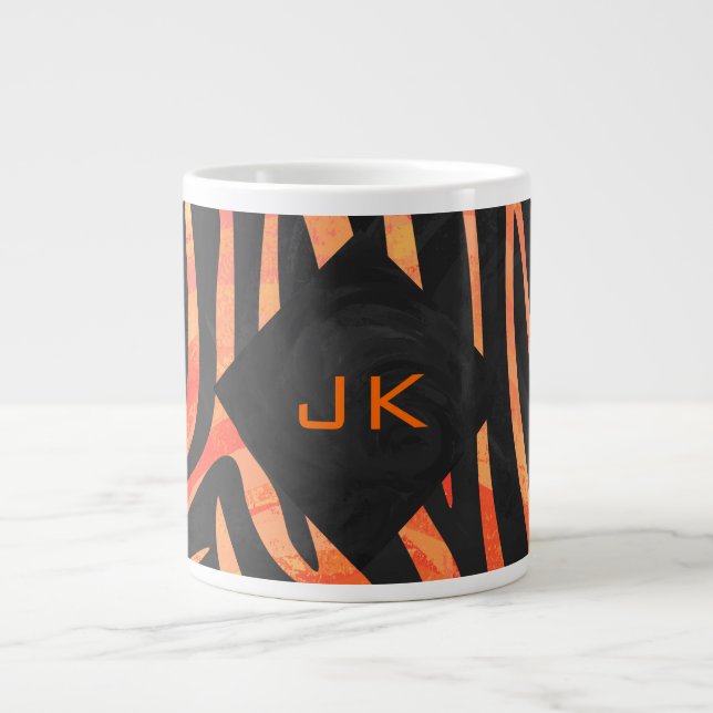 Orangefarbene und schwarze Zebra-Monogramm Jumbo-Tasse (Vorderseite)