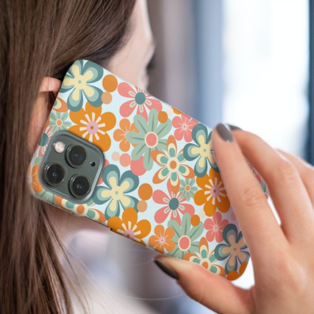 Orangefarbenes rosa Monogramm Retro-Blume-Muster Case-Mate iPhone Hülle (Von Creator hochgeladen)
