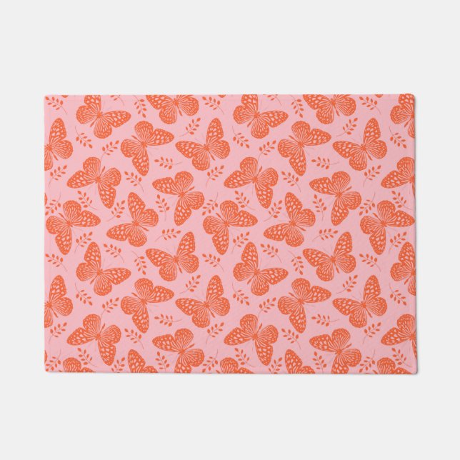 Orangefarbenes Schmetterlingsmuster im rosa Hinter Fußmatte (Vorderseite)