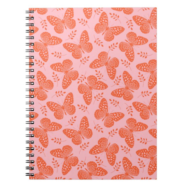 Orangefarbenes Schmetterlingsmuster im rosa Hinter Notizblock (Vorderseite)