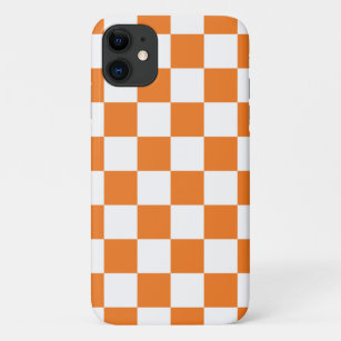 Orangefarbenes und weißes Schachbrett Case-Mate iPhone Hülle
