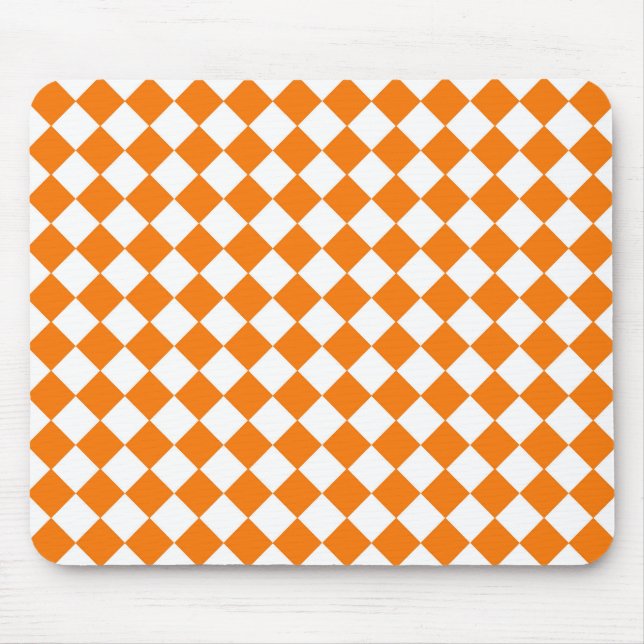 Orangefarbenes weißes Schachbrett Diamantmuster Mousepad (Vorne)