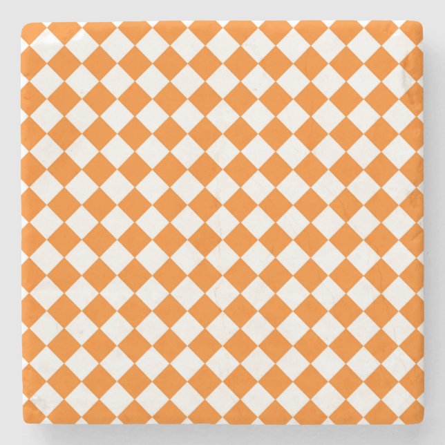 Orangefarbenes weißes Schachbrett Diamantmuster Steinuntersetzer (Vorderseite)