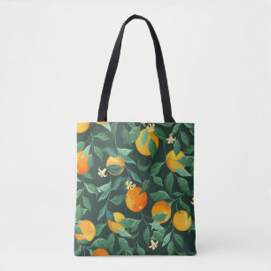 Orangenbäume, Äste mit Blume auf einem grünen Bach