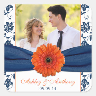 Orangene Gerber Daisy Navy Damast Hochzeitsaufkleb Quadratischer Aufkleber