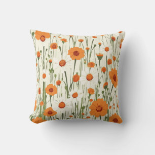 Orangene und weiße Blumen – Elegantes cremefarbene Kissen