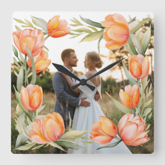 Orangene Wasserfarbe Tulpen-Rand Paar-Hochzeit Quadratische Wanduhr