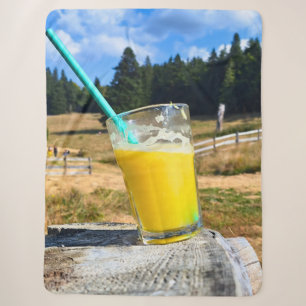 Orangensaft im Freien – Naturwald-Fotografie Sherpadecke