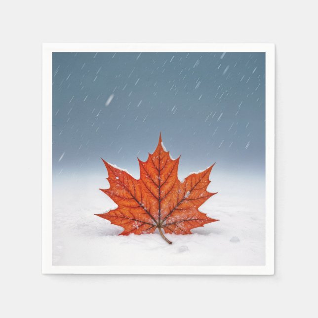 Oranger Ahornblatt auf frischem Schnee  Serviette (Vorderseite)