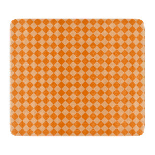 Oranges Diamantmuster mit Schachbrettmuster Schneidebrett
